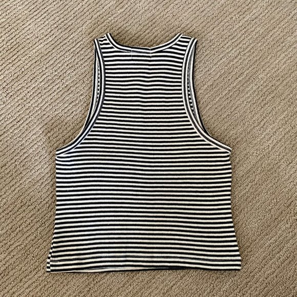 Wet Seal crop top - Picture 2 of 3